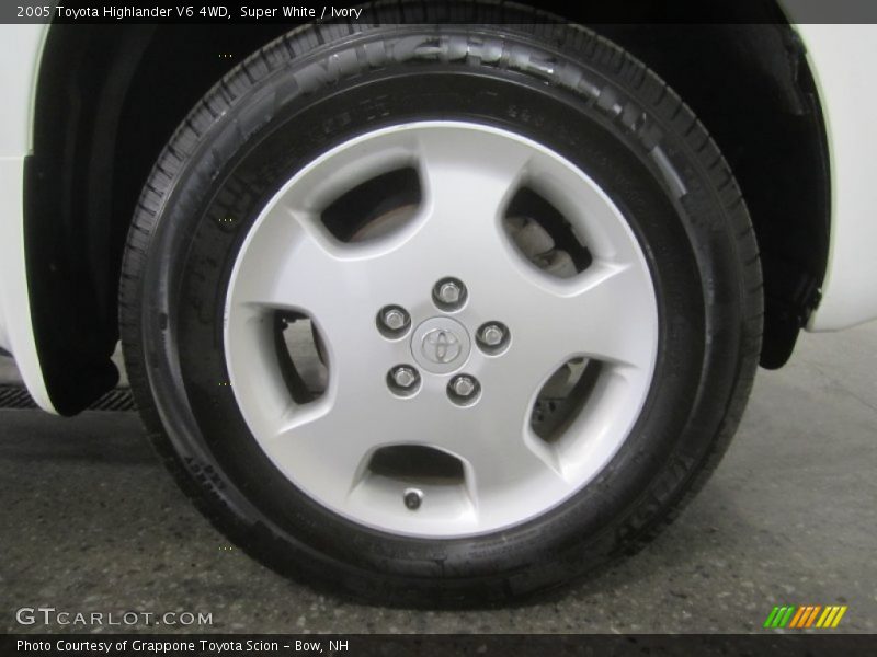 Super White / Ivory 2005 Toyota Highlander V6 4WD