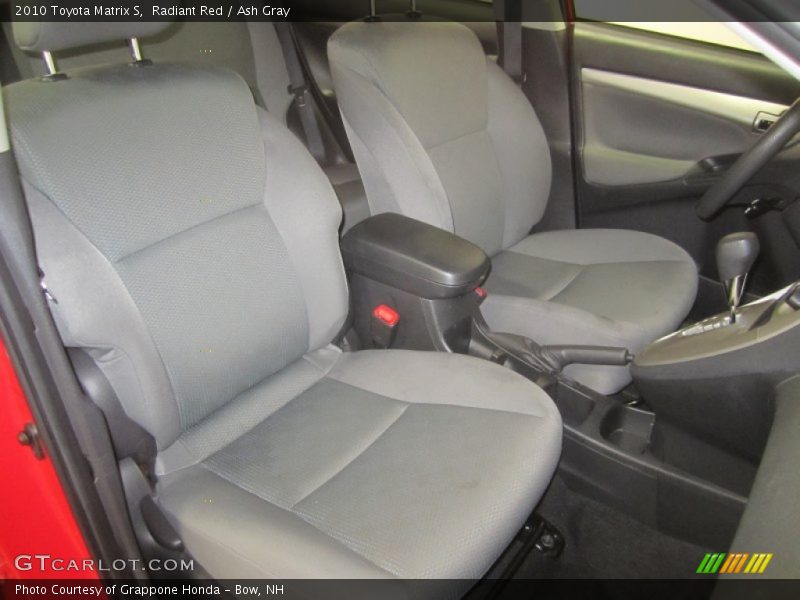  2010 Matrix S Ash Gray Interior