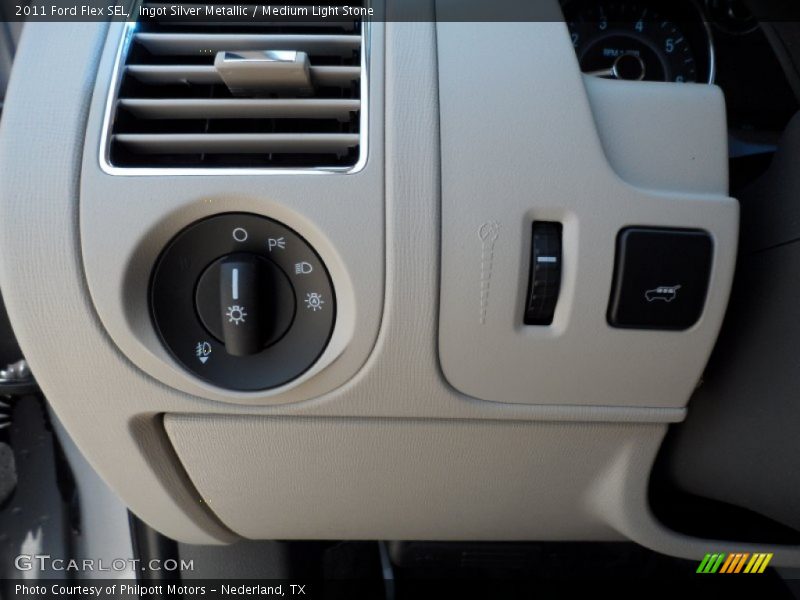 Ingot Silver Metallic / Medium Light Stone 2011 Ford Flex SEL