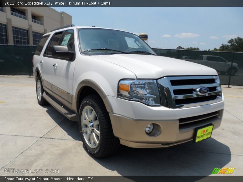 White Platinum Tri-Coat / Camel 2011 Ford Expedition XLT