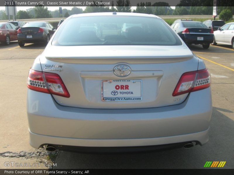 Classic Silver Metallic / Dark Charcoal 2011 Toyota Camry SE
