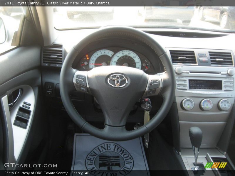 Classic Silver Metallic / Dark Charcoal 2011 Toyota Camry SE