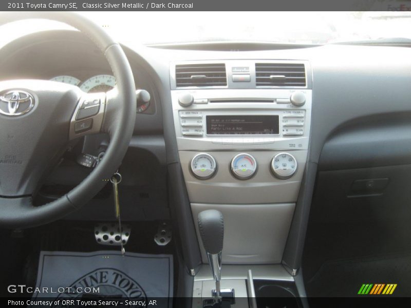 Classic Silver Metallic / Dark Charcoal 2011 Toyota Camry SE