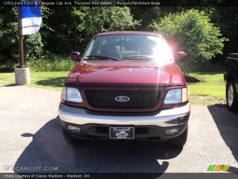 Toreador Red Metallic / Medium Parchment Beige 2003 Ford F150 XLT Regular Cab 4x4