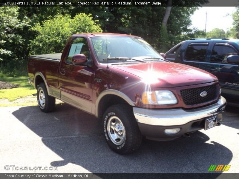 Toreador Red Metallic / Medium Parchment Beige 2003 Ford F150 XLT Regular Cab 4x4