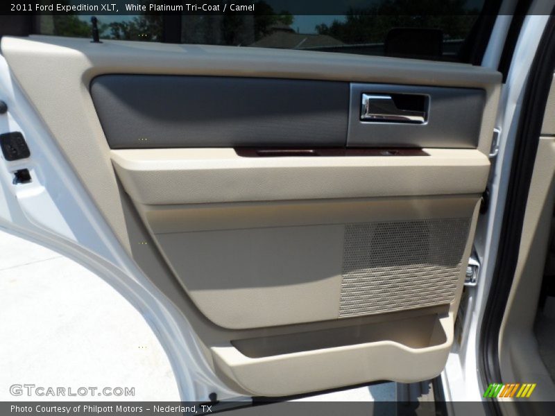 White Platinum Tri-Coat / Camel 2011 Ford Expedition XLT