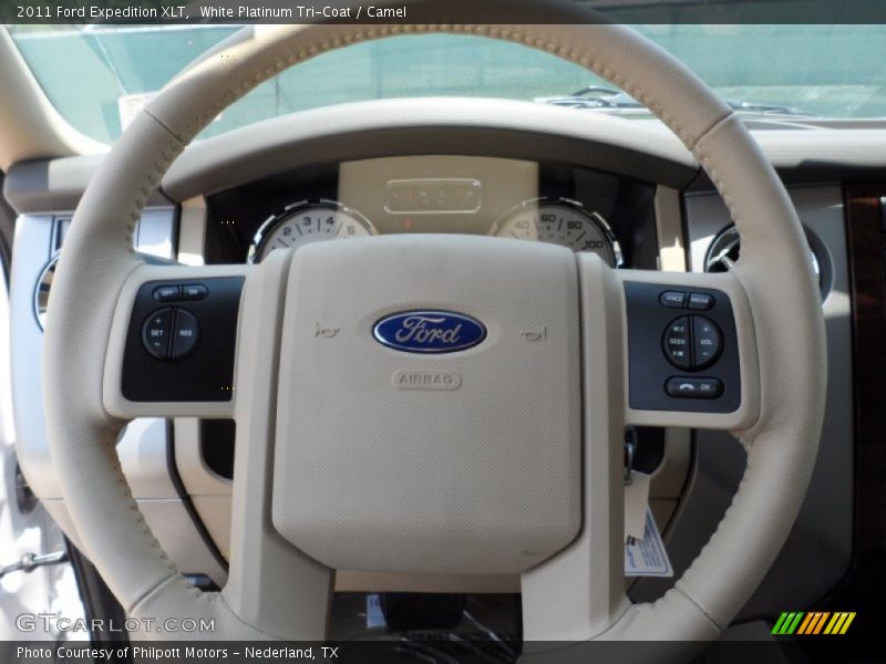 White Platinum Tri-Coat / Camel 2011 Ford Expedition XLT