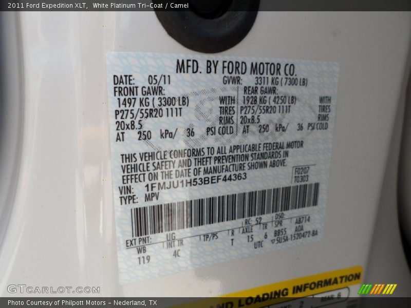 White Platinum Tri-Coat / Camel 2011 Ford Expedition XLT