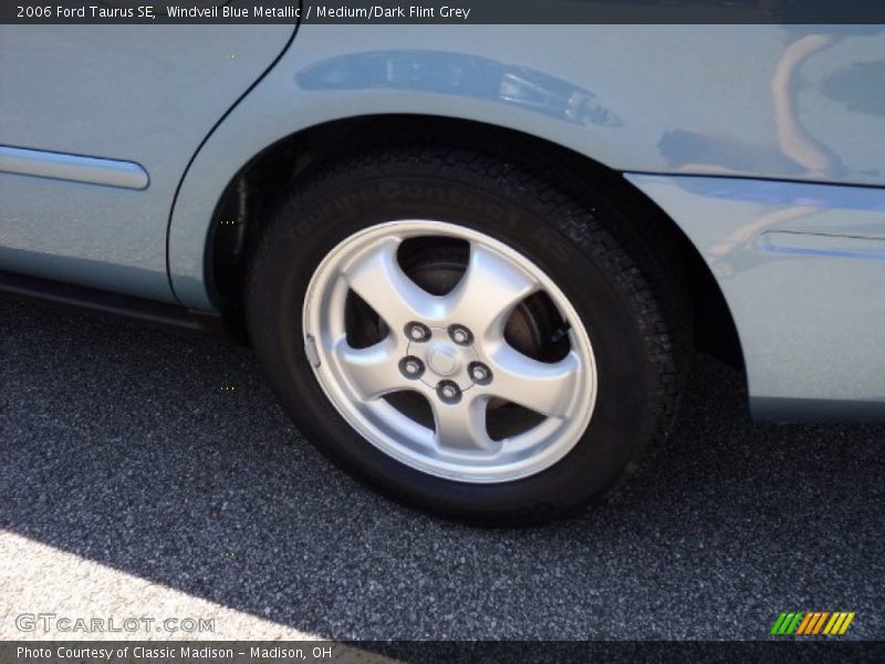 Windveil Blue Metallic / Medium/Dark Flint Grey 2006 Ford Taurus SE