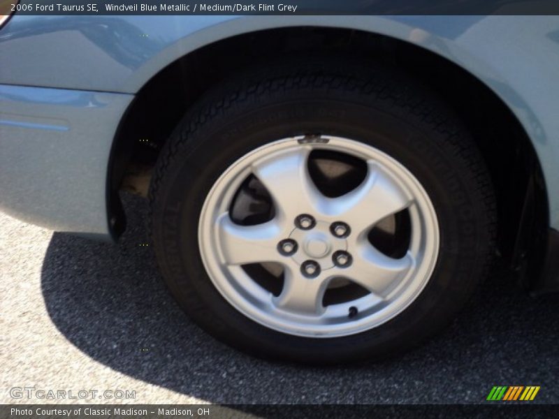 Windveil Blue Metallic / Medium/Dark Flint Grey 2006 Ford Taurus SE