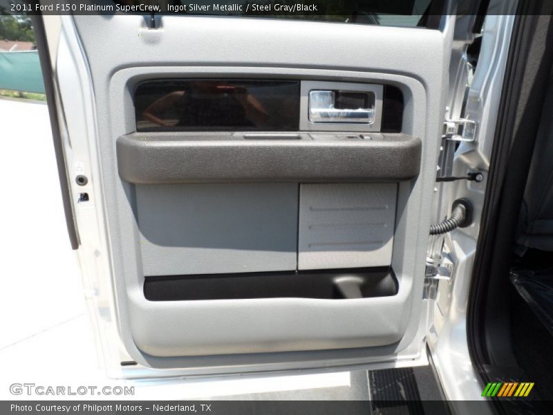 Door Panel of 2011 F150 Platinum SuperCrew