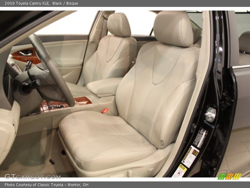 Black / Bisque 2009 Toyota Camry XLE