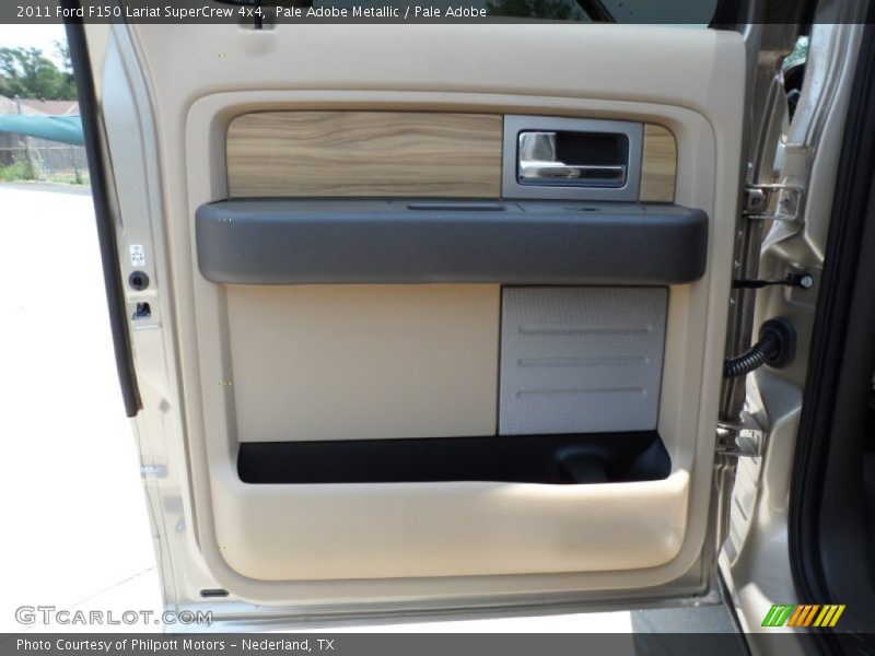 Door Panel of 2011 F150 Lariat SuperCrew 4x4