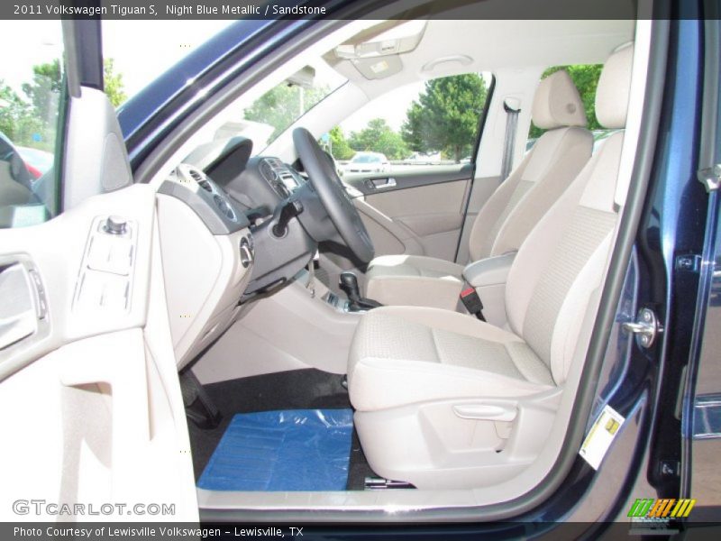 Night Blue Metallic / Sandstone 2011 Volkswagen Tiguan S