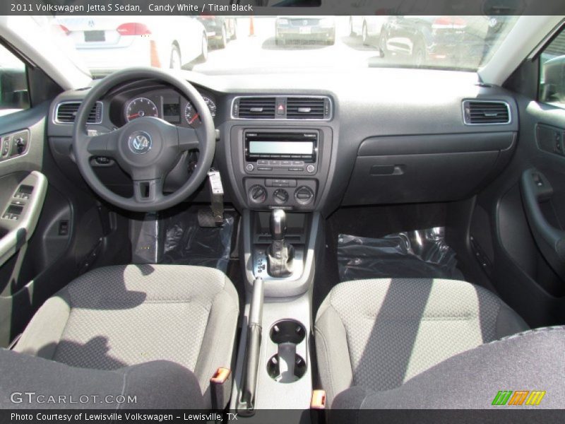 Candy White / Titan Black 2011 Volkswagen Jetta S Sedan