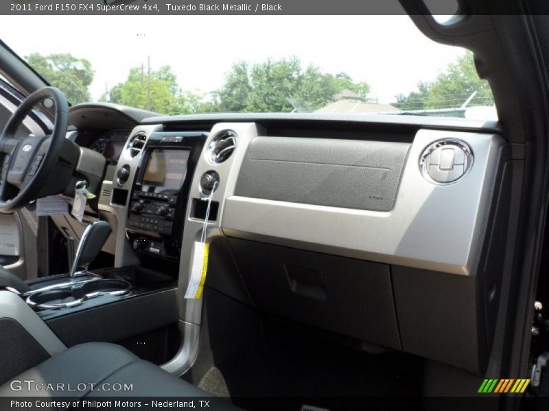 Tuxedo Black Metallic / Black 2011 Ford F150 FX4 SuperCrew 4x4