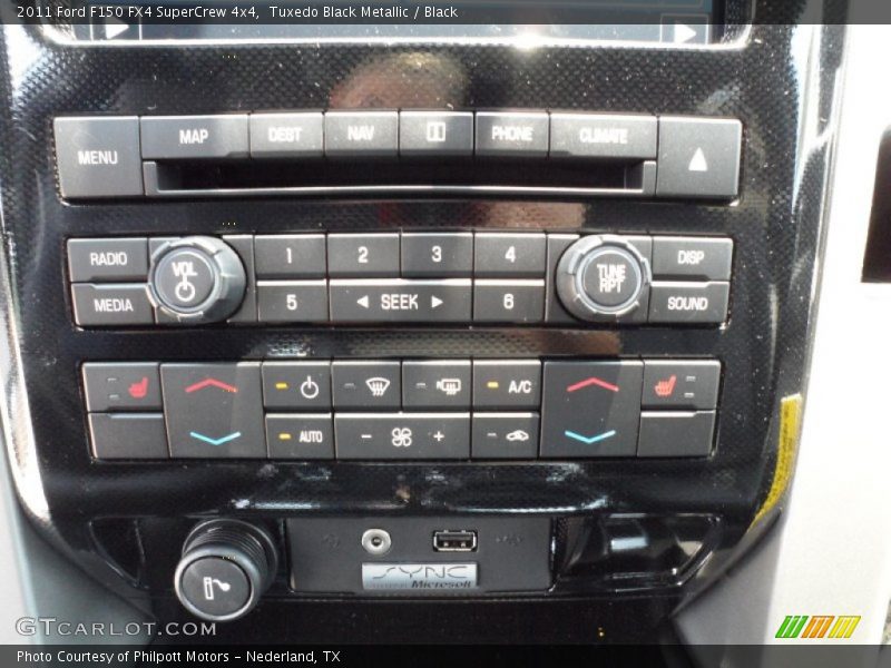 Tuxedo Black Metallic / Black 2011 Ford F150 FX4 SuperCrew 4x4