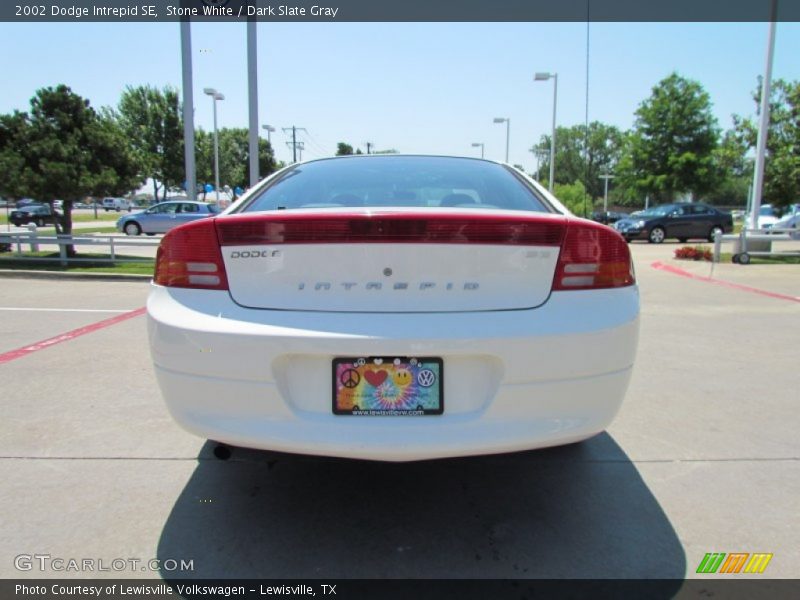 Stone White / Dark Slate Gray 2002 Dodge Intrepid SE