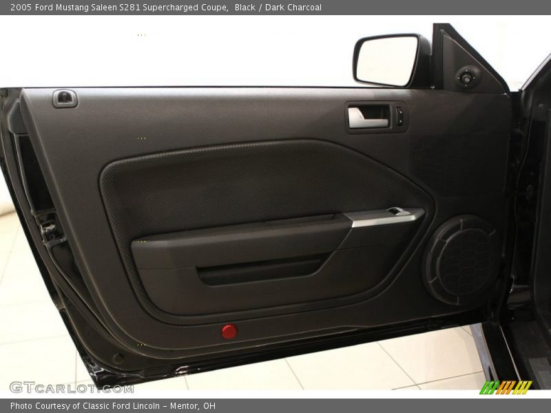 Door Panel of 2005 Mustang Saleen S281 Supercharged Coupe