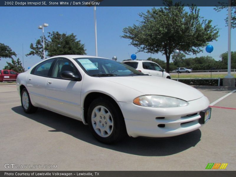 Stone White / Dark Slate Gray 2002 Dodge Intrepid SE