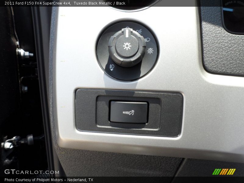 Tuxedo Black Metallic / Black 2011 Ford F150 FX4 SuperCrew 4x4