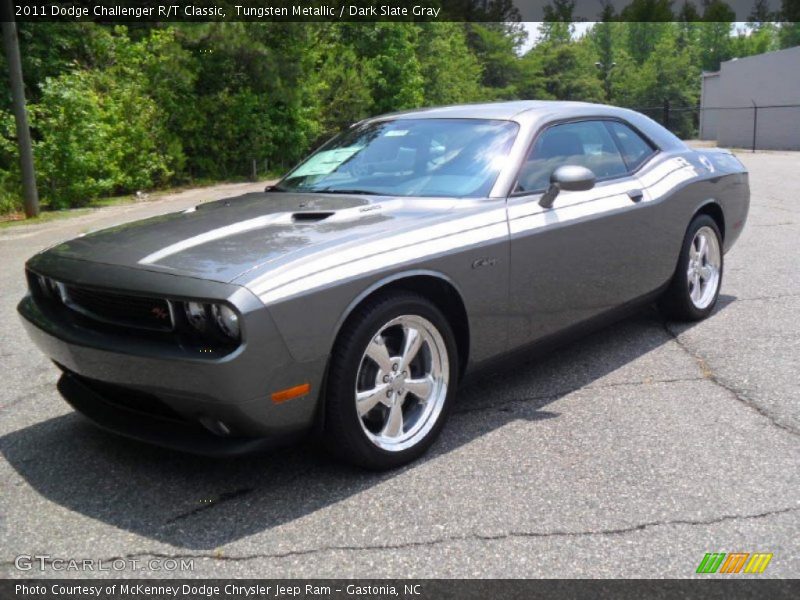 Front 3/4 View of 2011 Challenger R/T Classic