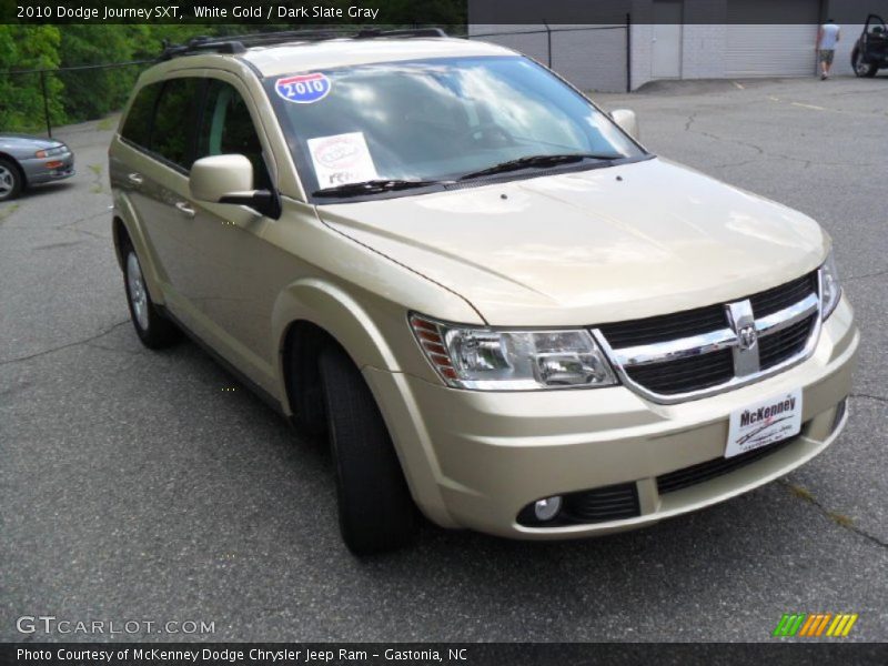 White Gold / Dark Slate Gray 2010 Dodge Journey SXT