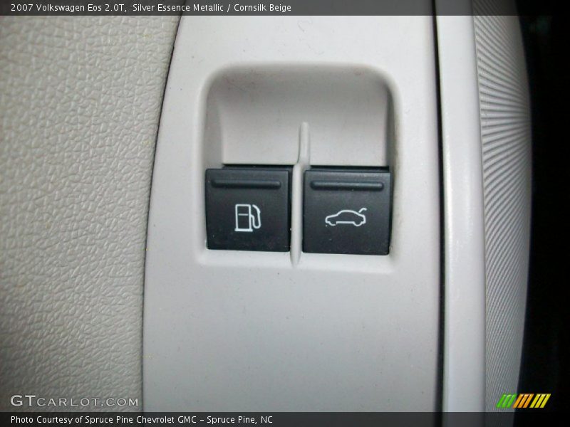 Silver Essence Metallic / Cornsilk Beige 2007 Volkswagen Eos 2.0T