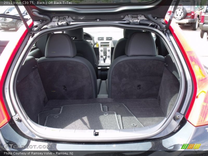  2011 C30 T5 Trunk