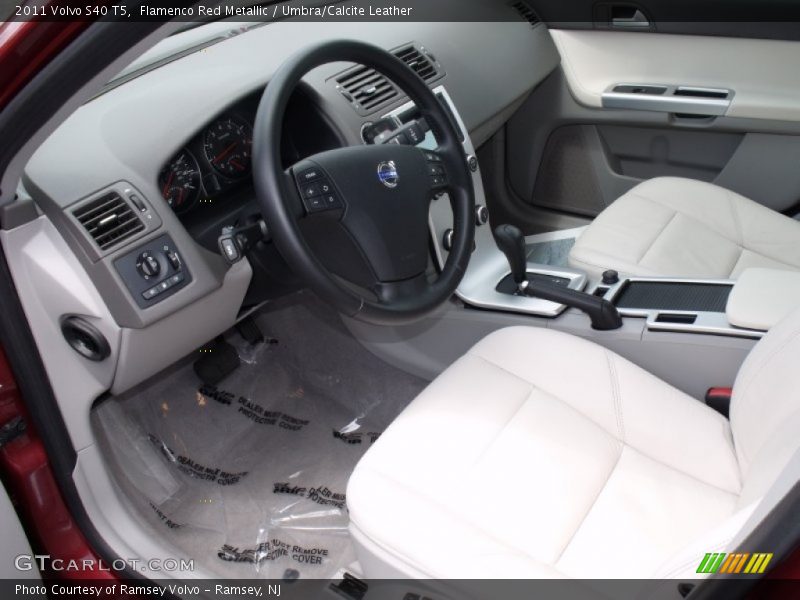  2011 S40 T5 Umbra/Calcite Leather Interior