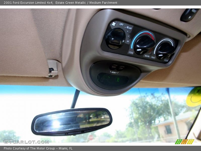 Estate Green Metallic / Medium Parchment 2001 Ford Excursion Limited 4x4