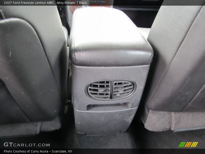Alloy Metallic / Black 2007 Ford Freestyle Limited AWD