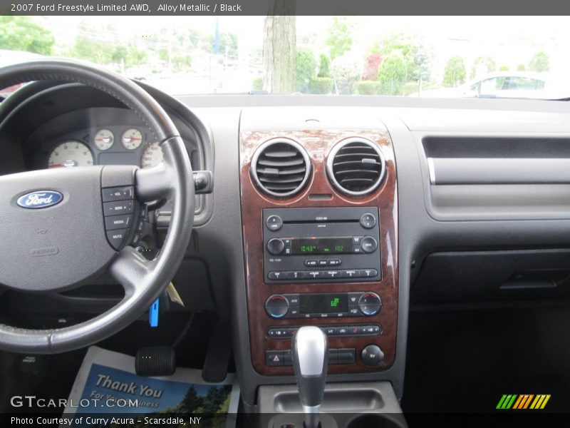 Controls of 2007 Freestyle Limited AWD