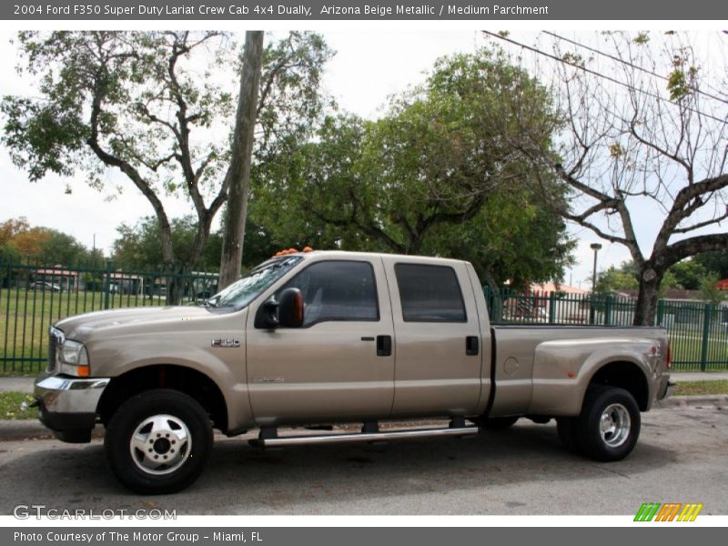 Arizona Beige Metallic / Medium Parchment 2004 Ford F350 Super Duty Lariat Crew Cab 4x4 Dually