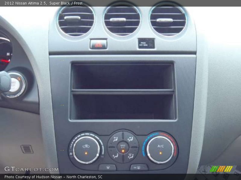 Super Black / Frost 2012 Nissan Altima 2.5