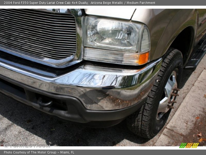 Arizona Beige Metallic / Medium Parchment 2004 Ford F350 Super Duty Lariat Crew Cab 4x4 Dually