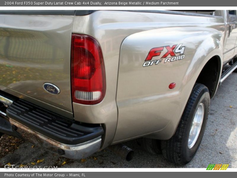 Arizona Beige Metallic / Medium Parchment 2004 Ford F350 Super Duty Lariat Crew Cab 4x4 Dually