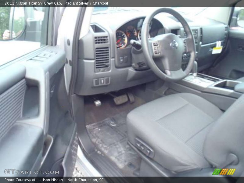 Radiant Silver / Charcoal 2011 Nissan Titan SV Crew Cab