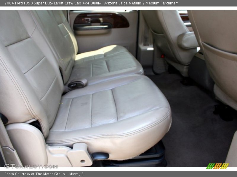 Arizona Beige Metallic / Medium Parchment 2004 Ford F350 Super Duty Lariat Crew Cab 4x4 Dually