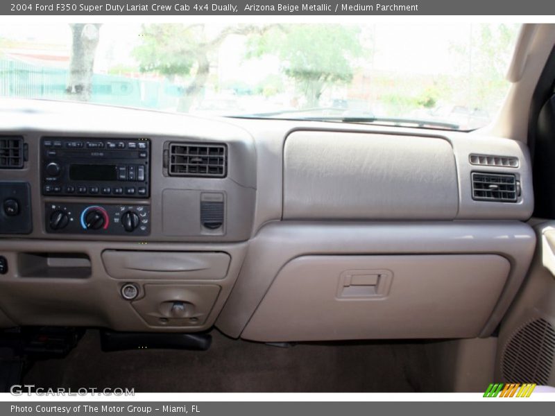 Arizona Beige Metallic / Medium Parchment 2004 Ford F350 Super Duty Lariat Crew Cab 4x4 Dually