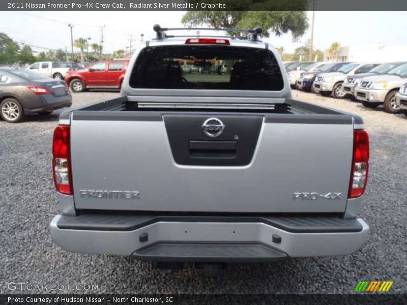 Radiant Silver Metallic / Graphite 2011 Nissan Frontier Pro-4X Crew Cab