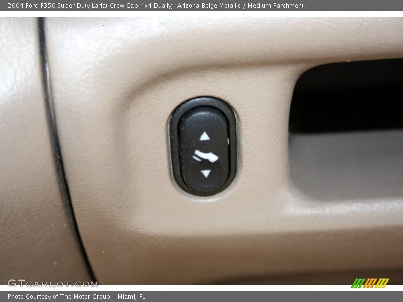 Arizona Beige Metallic / Medium Parchment 2004 Ford F350 Super Duty Lariat Crew Cab 4x4 Dually