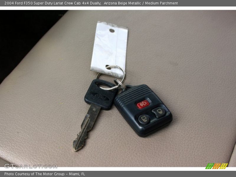 Arizona Beige Metallic / Medium Parchment 2004 Ford F350 Super Duty Lariat Crew Cab 4x4 Dually
