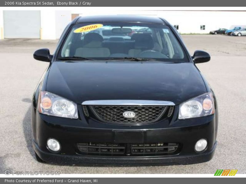 Ebony Black / Gray 2006 Kia Spectra SX Sedan