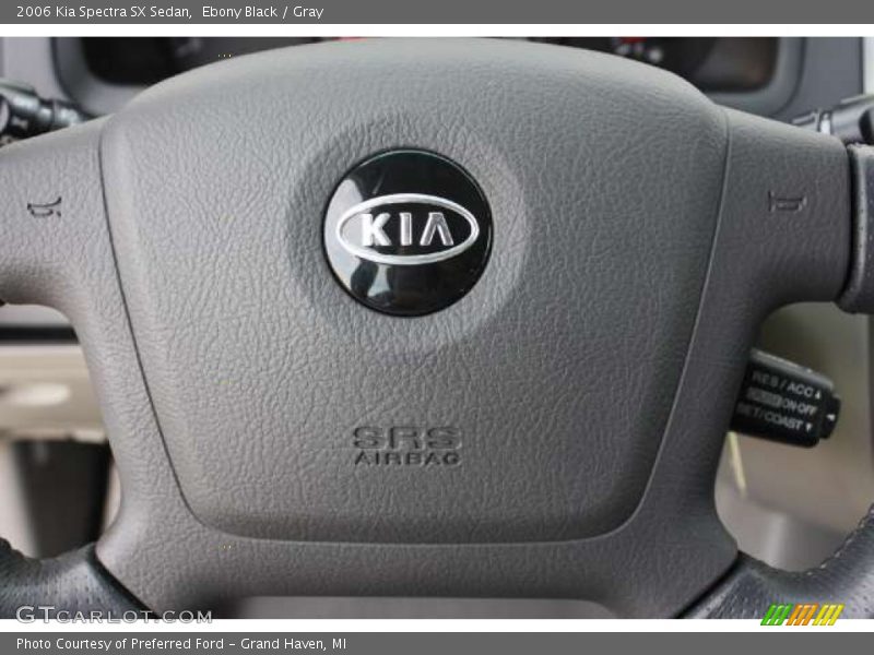 Ebony Black / Gray 2006 Kia Spectra SX Sedan