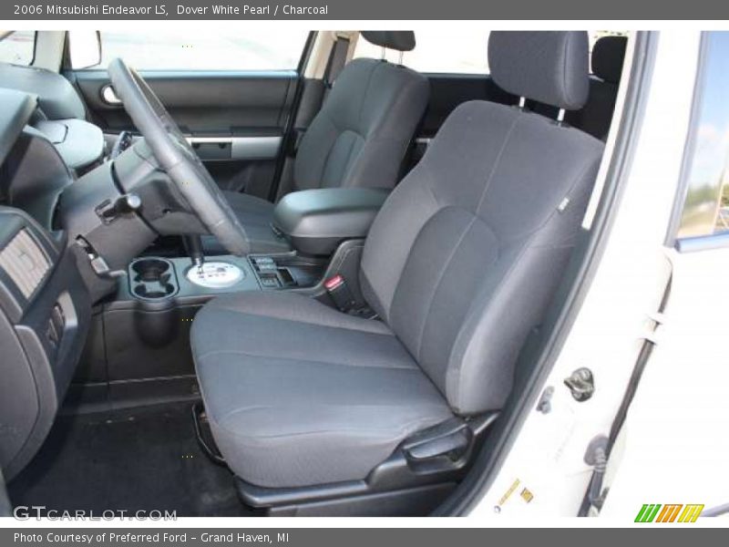  2006 Endeavor LS Charcoal Interior