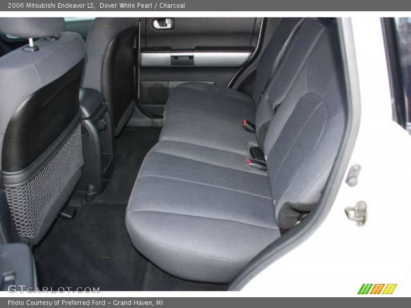  2006 Endeavor LS Charcoal Interior