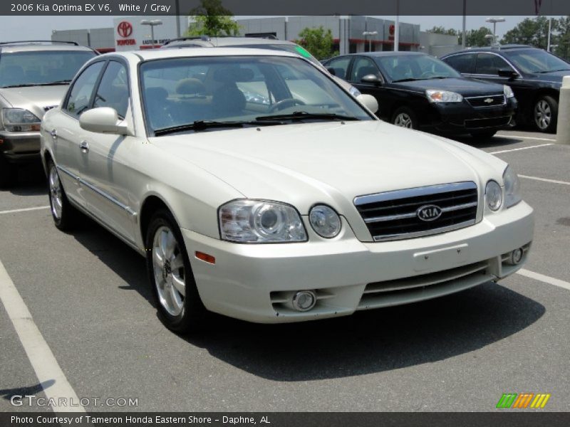 White / Gray 2006 Kia Optima EX V6