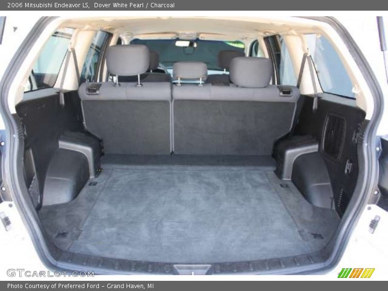  2006 Endeavor LS Trunk