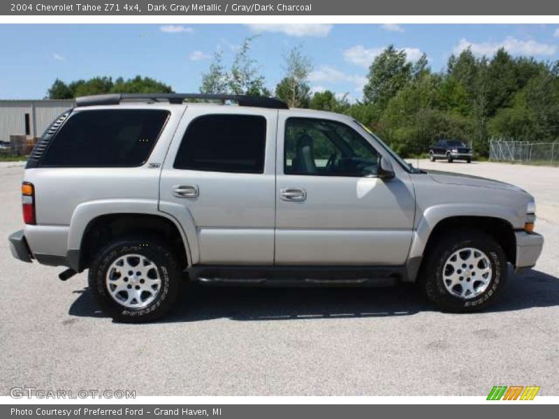 Dark Gray Metallic / Gray/Dark Charcoal 2004 Chevrolet Tahoe Z71 4x4